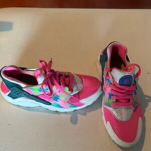 Nike Huaraches sneakers